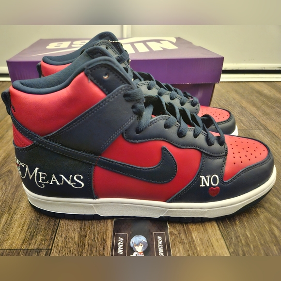 Nike SB Dunk High OG QS Supreme 10 - Picture 4 of 6